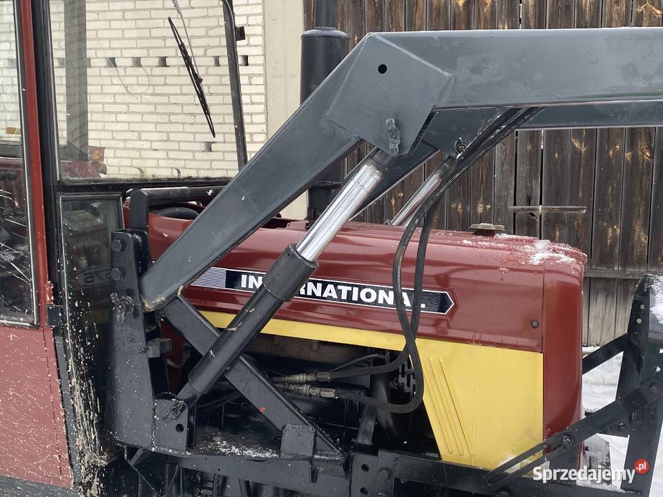 International 574 Piaski