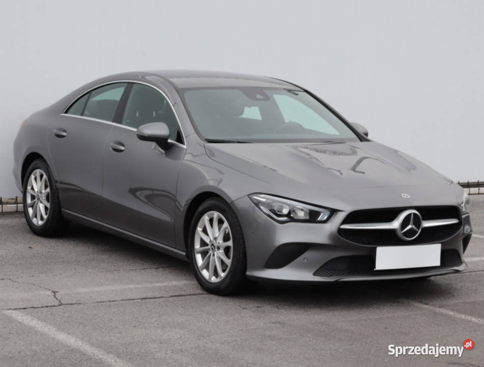 Mercedes CLA 200 bluetooth