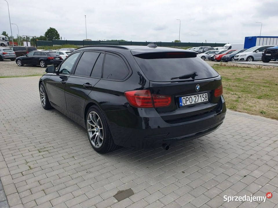 BMW Seria 3 320d 184 Bixenon Skóra Navi Sport manualna Strobice sprzedam