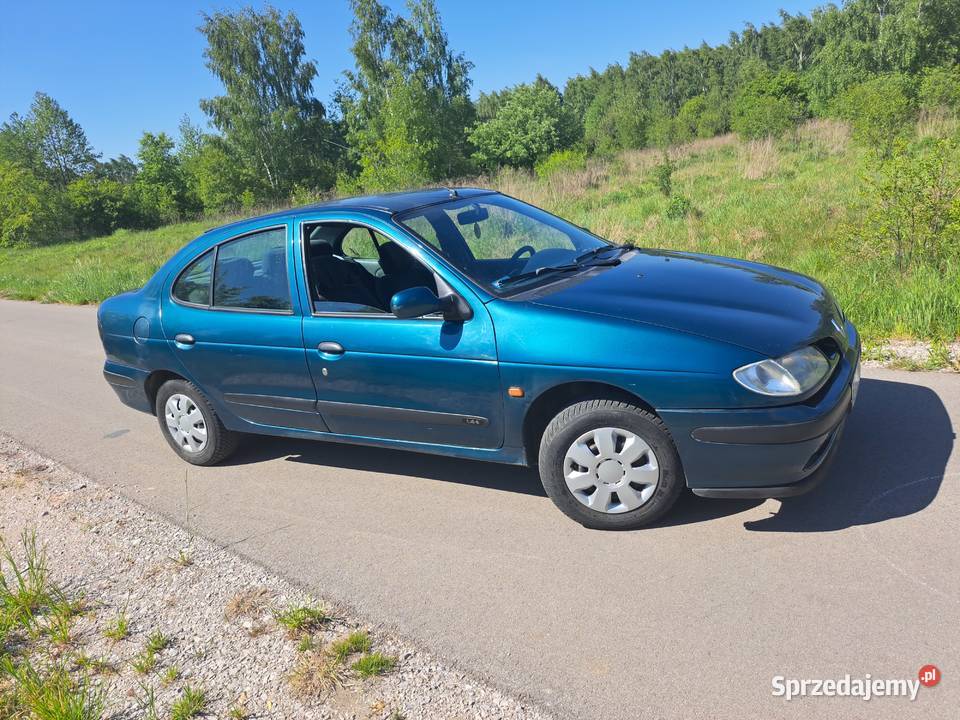 Sprzedam Renault megane 14 benzyna 1999r sedan mazowieckie Żyrardów sprzedam