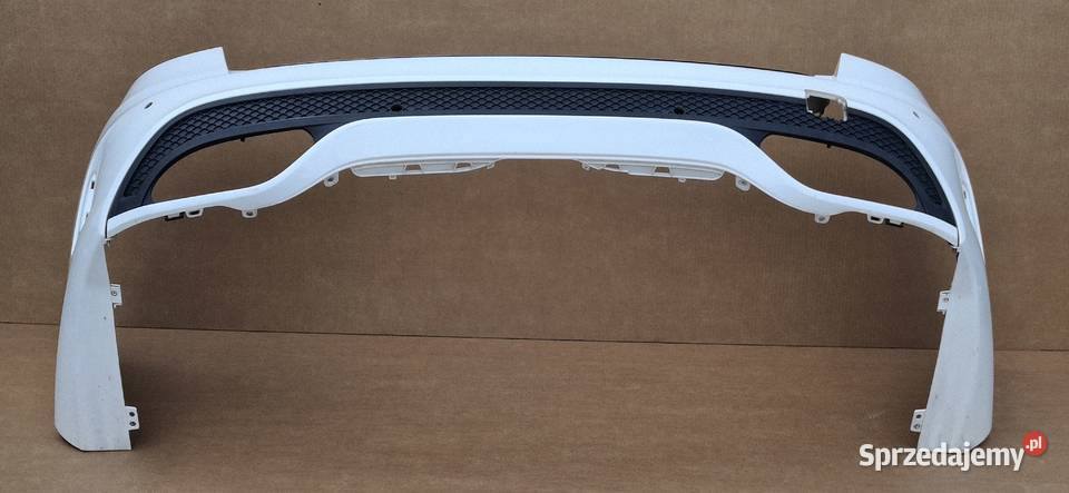 MERCEDES CKLASA W205 KOMBI AMG ZDERZAK TYŁ TYLNY osobowe Bieleń