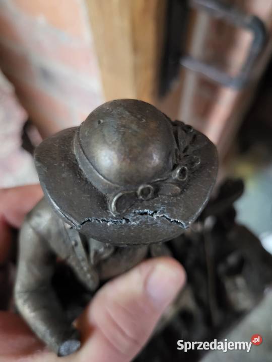 Mosiężna figurka defekt śląskie Rybnik