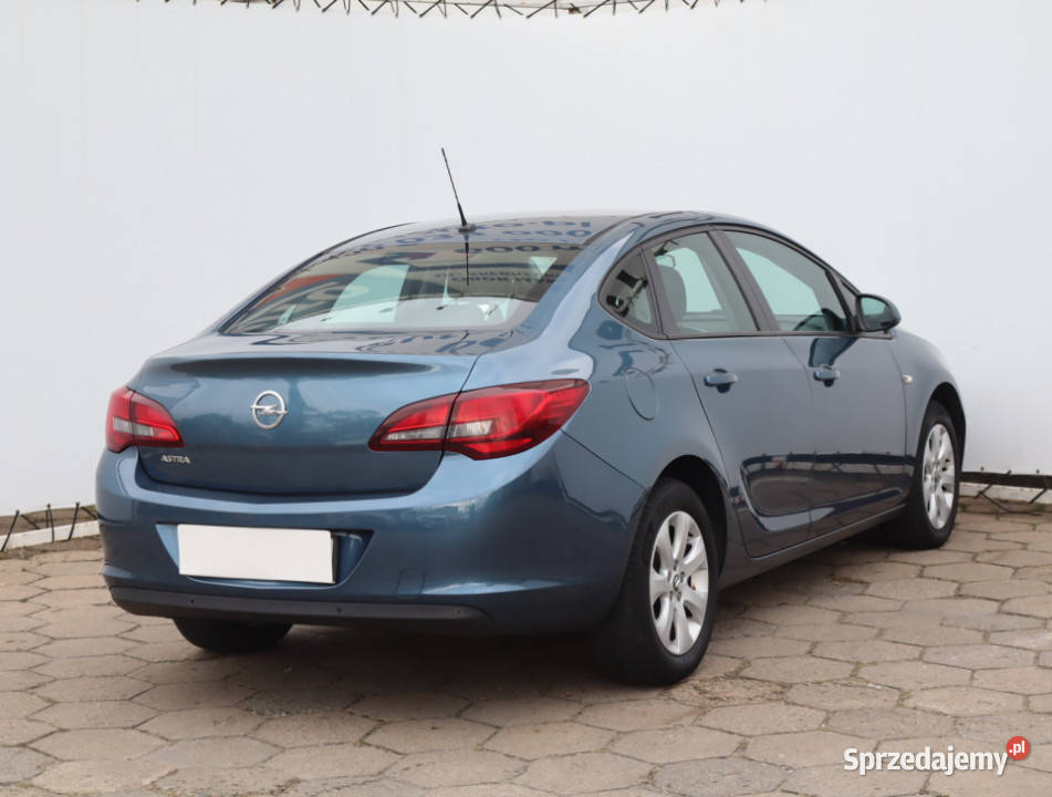 Opel Astra 16 16V gniazdo USB Łódź
