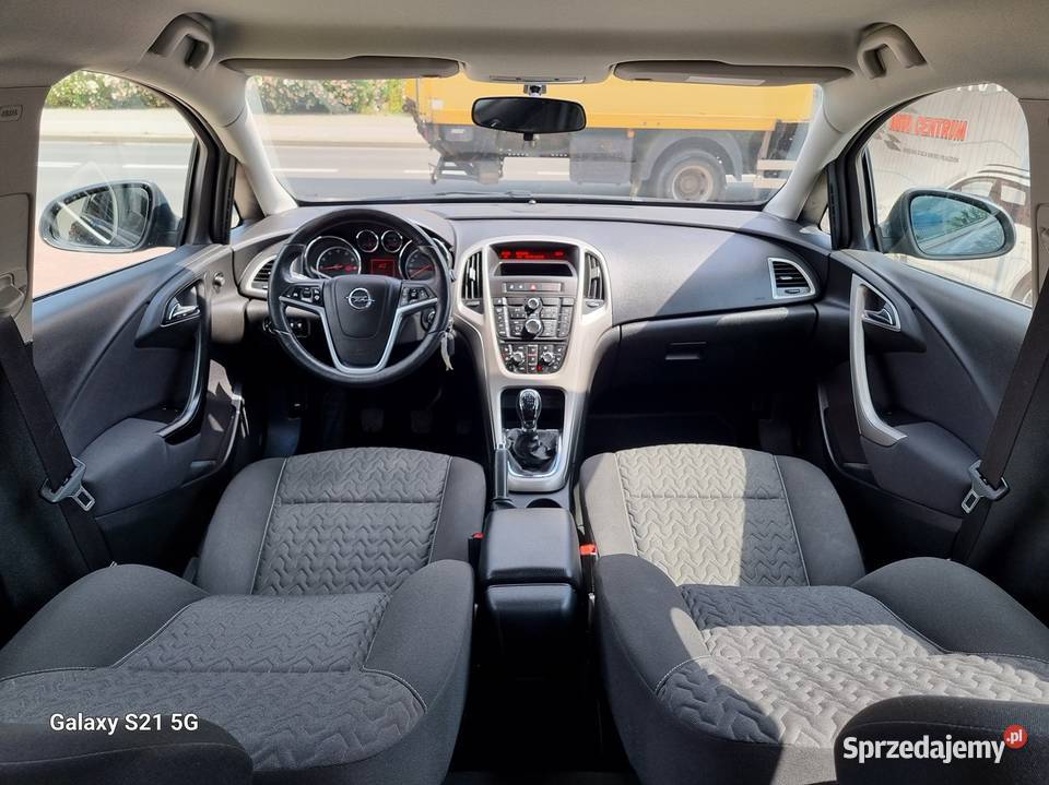 Opel Astra J LIFT 14 140 climatronic alufelgi 140KM Płońsk sprzedam