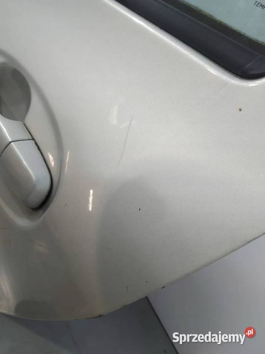 DRZWI LEWE TYŁ 5A7 Toyota Yaris II 20052011 świętokrzyskie
