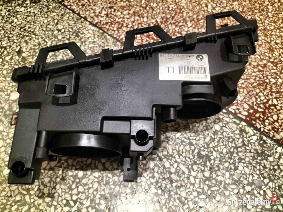 Obudowa lampy przedniej lewej BMW E46 SEDAN Poręba