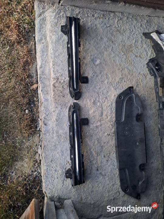 Wlot powietrza górny volvo v40 20122019 Radom