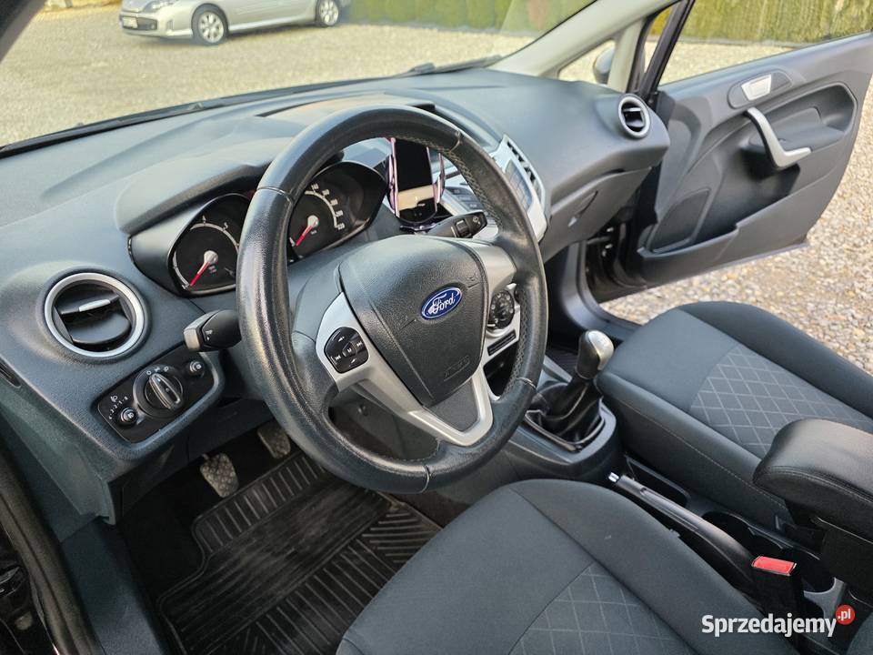 Ford Fiesta125 16V 82 GHIA RATY GWARANCJA elektryczne szyby Ford sprzedam