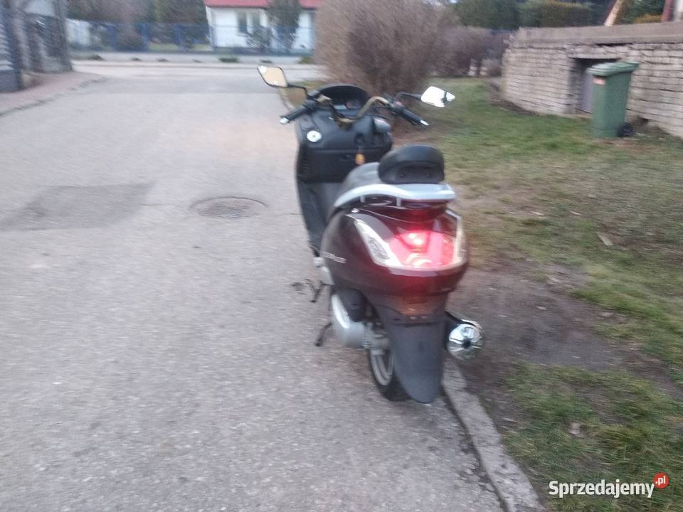Sprzedam skuter hyosung ms3 250 bagażnik sprzedam