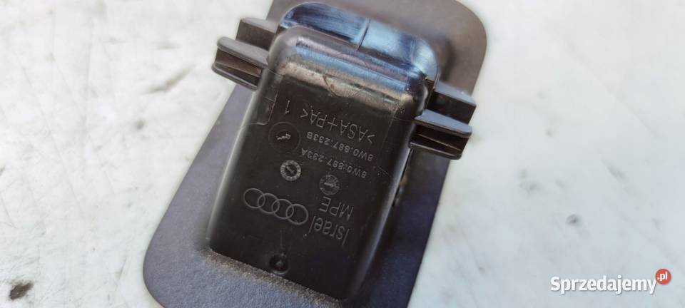 ZAŚLEPKA MOCOWANIA ISOFIX TYŁ AUDI A4 B9 Przystajń