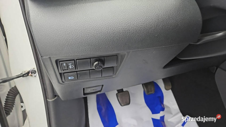 Toyota Yaris 15 Comfort Z Polskiego Salonu wspomaganie kierownicy Warszawa