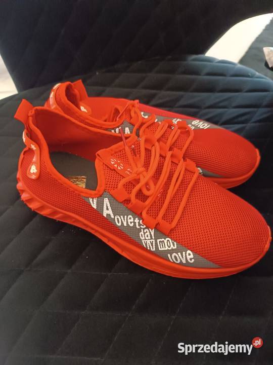 Buty sportowe nowe 40 Swarzędz