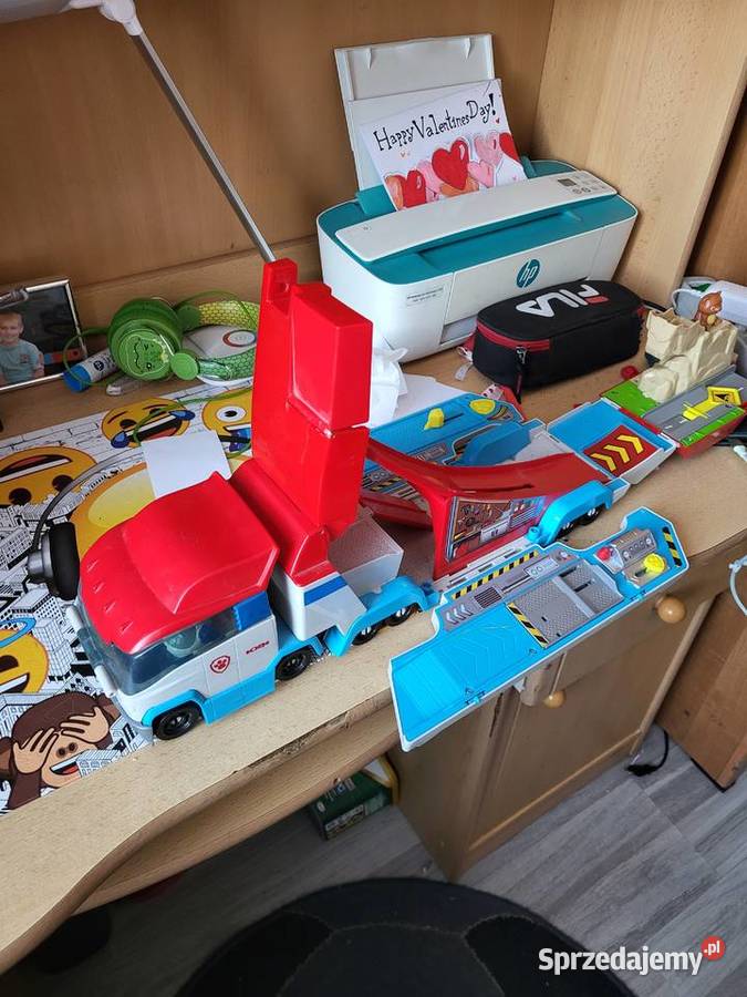 Sprzedam ciężarówkę zabawkę psi patrol 0+ Luboń
