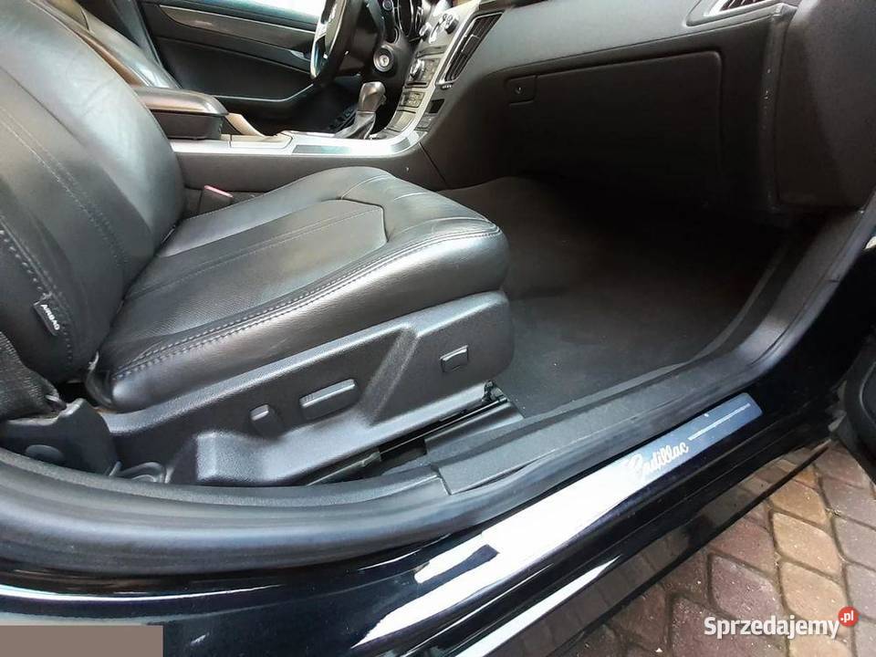 Cadillac CTS 36 V6 Sport Luxury 322 4x4 2009r pomorskie Chojnice