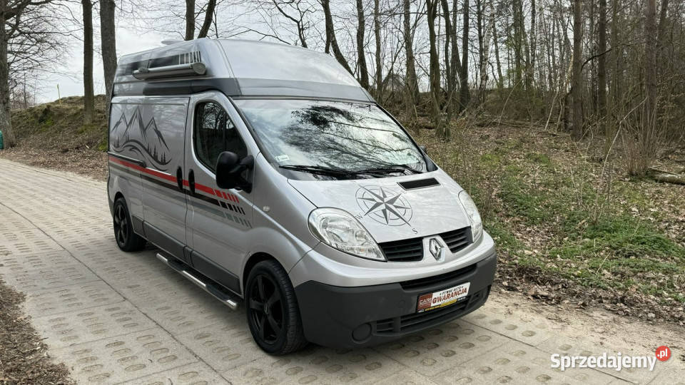 Renault Trafic long Kamper 20dci łóżko lodówka manualna