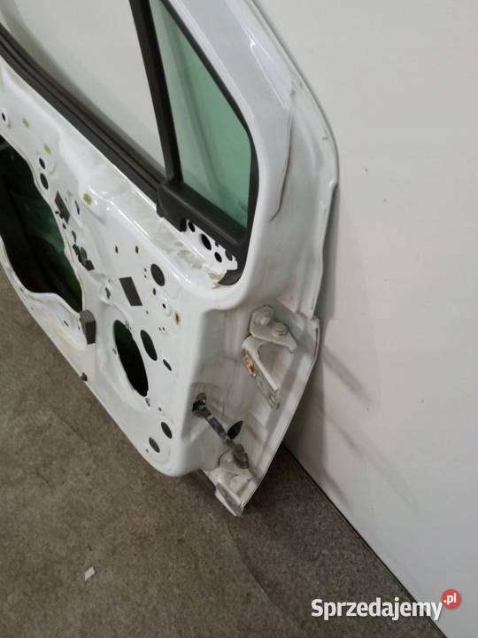 DRZWI LEWE PRZÓD BS Ford Transit Courier I 2014 Rok produkcji 2019 Karoseria sprzedam