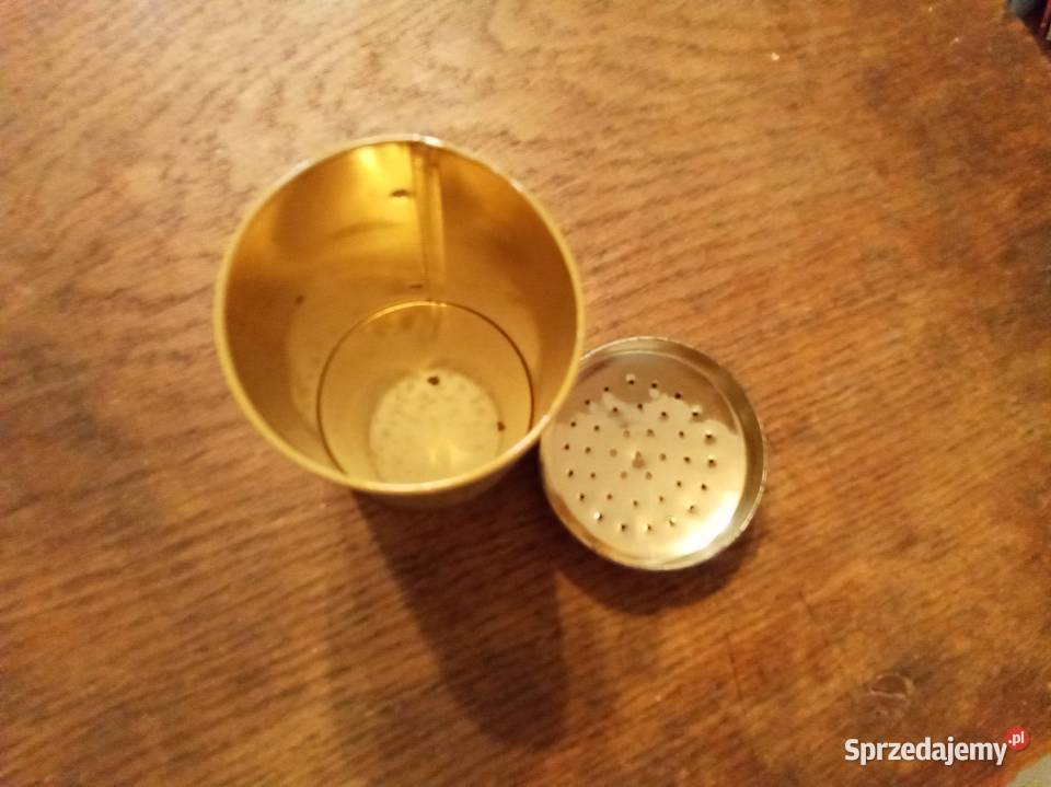 Metalowa solniczka wyprodukowana w Hongkongu Warszawa