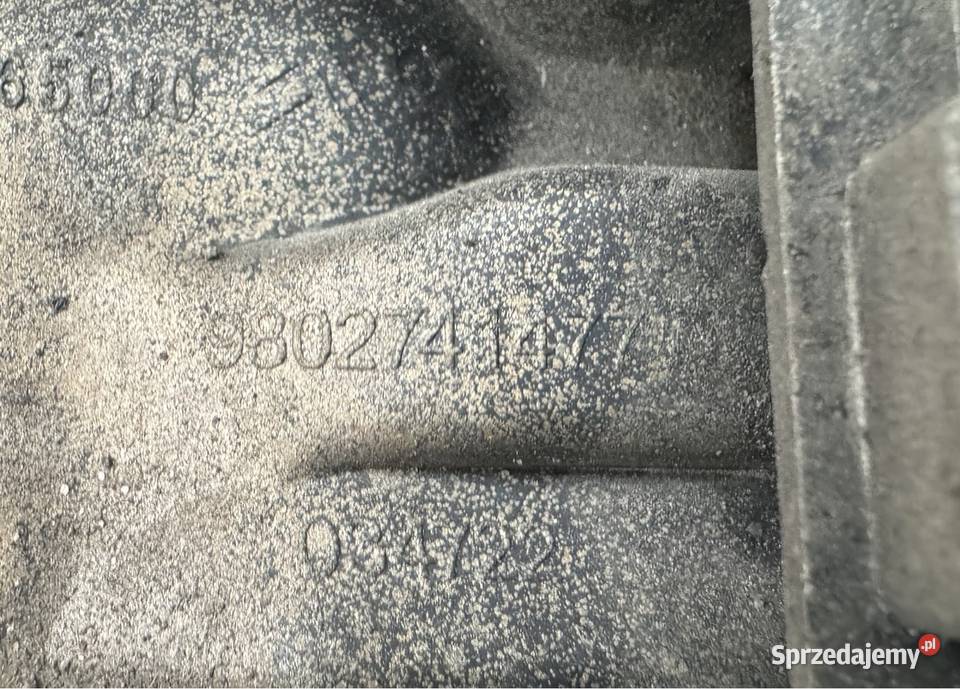 Środkowa kratka zderzaka przód citroen c4 grand