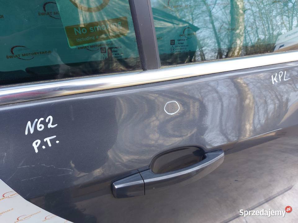 INSIGNIA A I LIFT 16r drzwi prawe tył 180 osobowe Kielce sprzedam