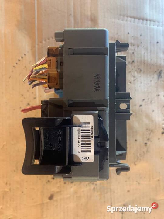 Skrzynka bezpieczników moduł uch bsi Renault Układ elektryczny Szczecin