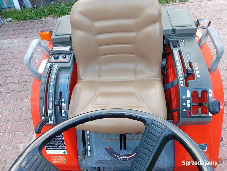 Kubota Aste A175 44 17 mały przebieg Piaski