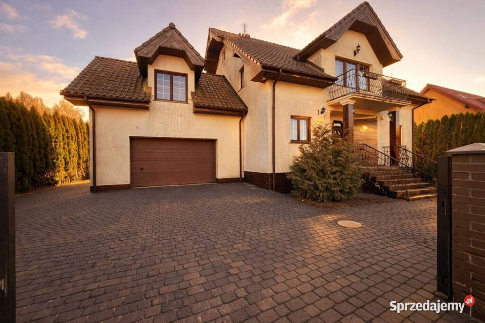 Dom wolnostojący 260 m działka 1040m2 Dołuje wolnostojący