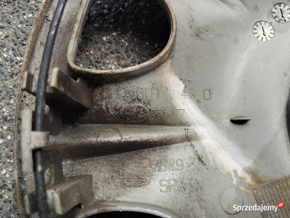 Kołpak Seat 13 6H0601147D Arosa pojedyncza Opony i felgi