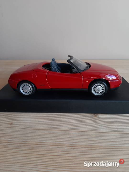 Model samochodu 118 Alfa Romeo Spider 1995 Modelarstwo Głuchołazy