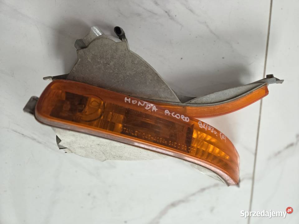 Honda Accord 1990 1993 kierunkowskaz prawy i osobowe Byków sprzedam