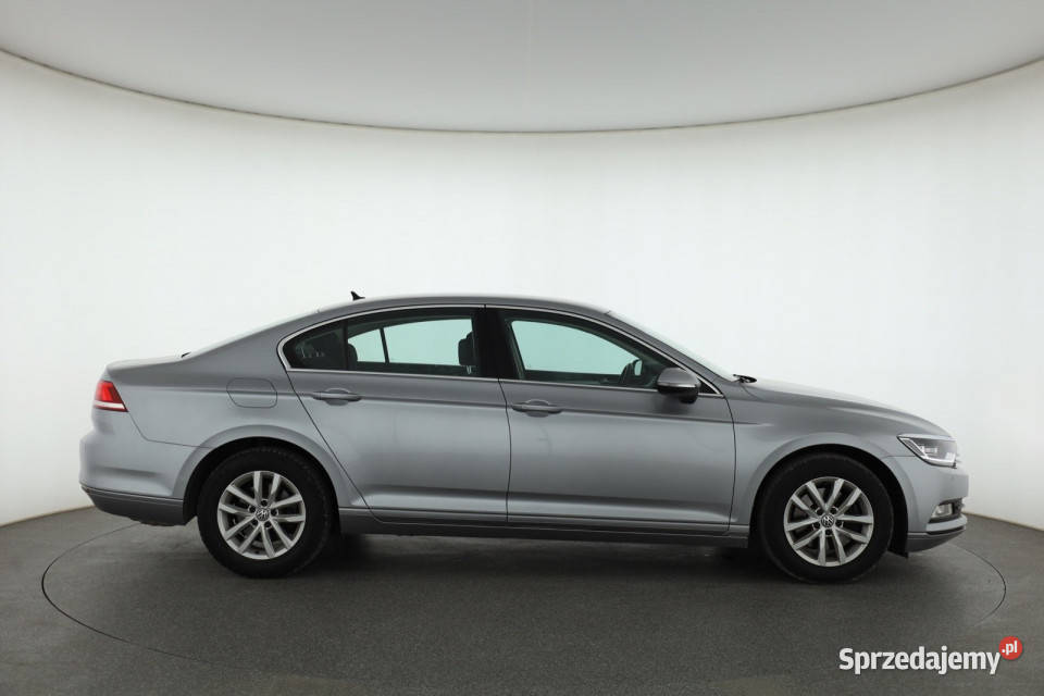VW Passat 15 TSI centralny zamek dolnośląskie Bielany Wrocławskie