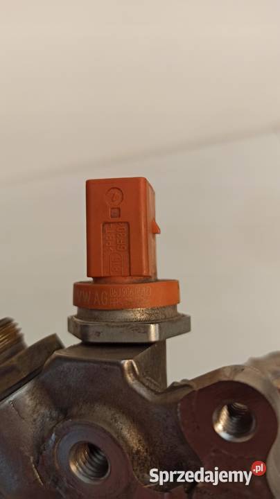 LISTWA Z WTRYSKAMI VW EOS 0261545051 06J906051D sprzedam