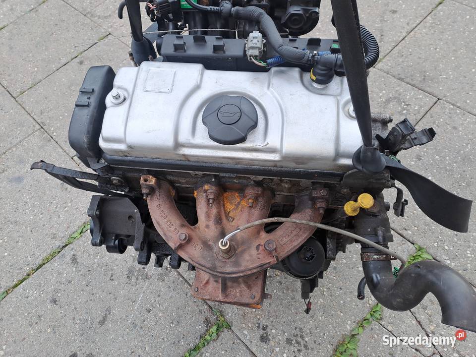 Peugeot 206 14 8V 75 silnik kompletny kod KFW Jastrzębie-Zdrój