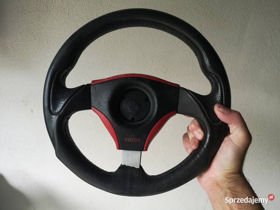 Skorzana sportowa kierownica z naba Victor Kętrzyn