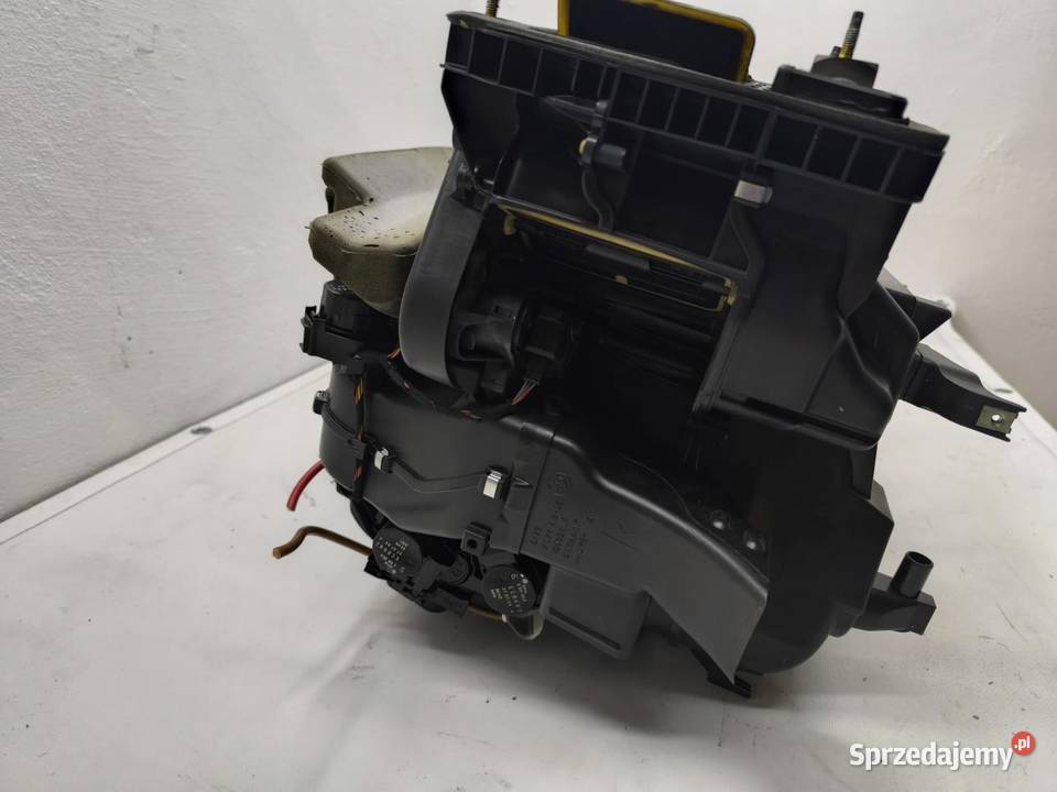 NAGRZEWNICA KOMPLETNA 25D BMW E61 6912213