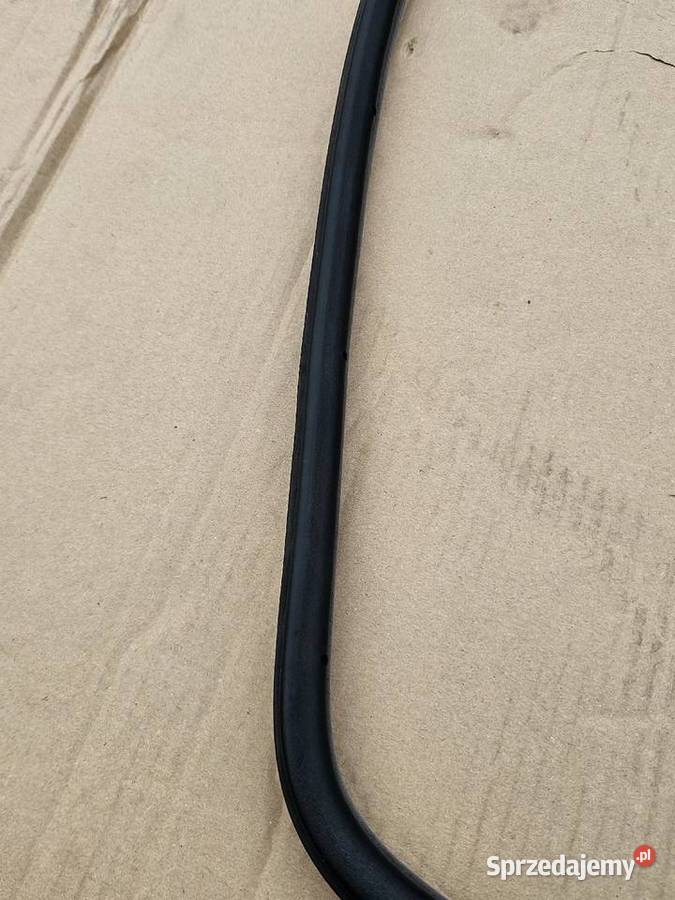 Uszczelka drzwi tylnych Bmw e32 Lewa prawa Uszczelki Lublin sprzedam