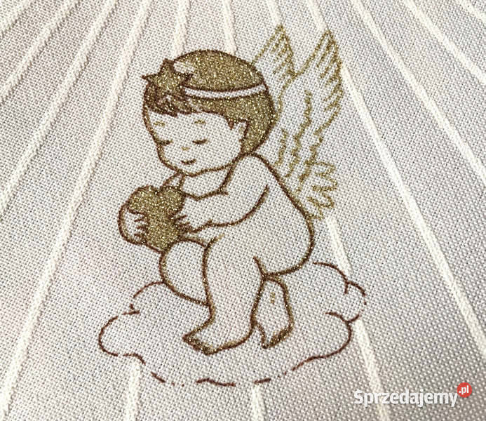 Zestaw nowych nieużywanych serwetek obrus na biały