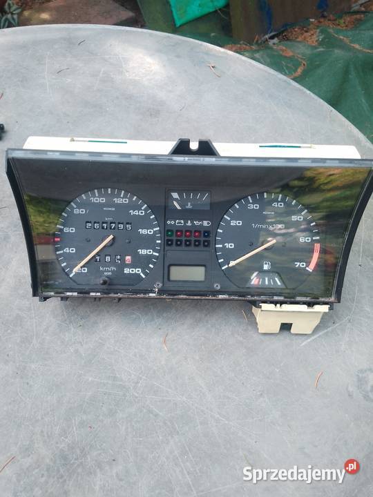 Licznik z obrotomierzem Volkswagen Golf 2 13 osobowe