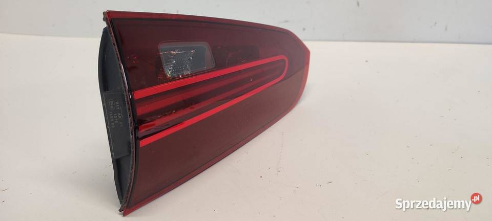 MERCEDES W247 LAMPA PRAWY TYŁ RHD ANGLIK