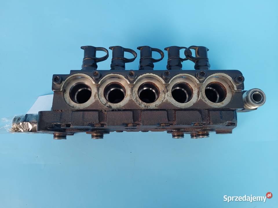 CASE IH PUMA 145 12r KORPUS ZAWORU 87678192 Kolno