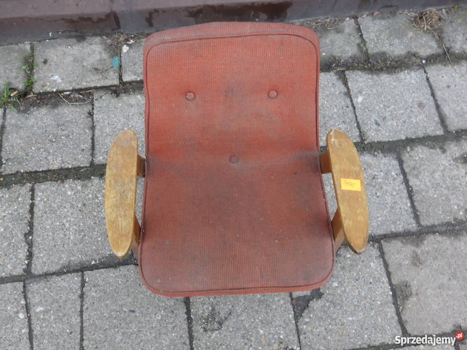 Fotel Chierowskiego 366 PRL do renowacji Tarnowskie Góry