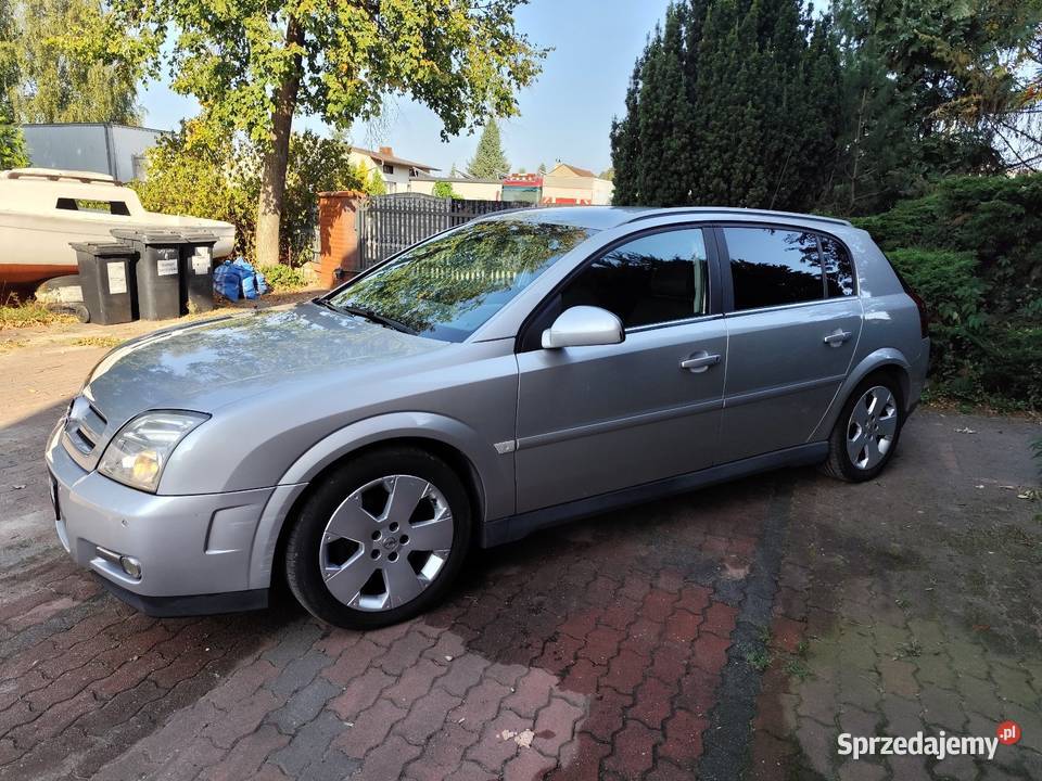 Opel sSignum 32 V6 LPG srebrny Częstochowa