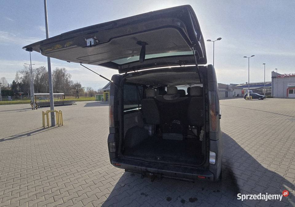 Renault Trafic 25 9 osobowy ZADBANY