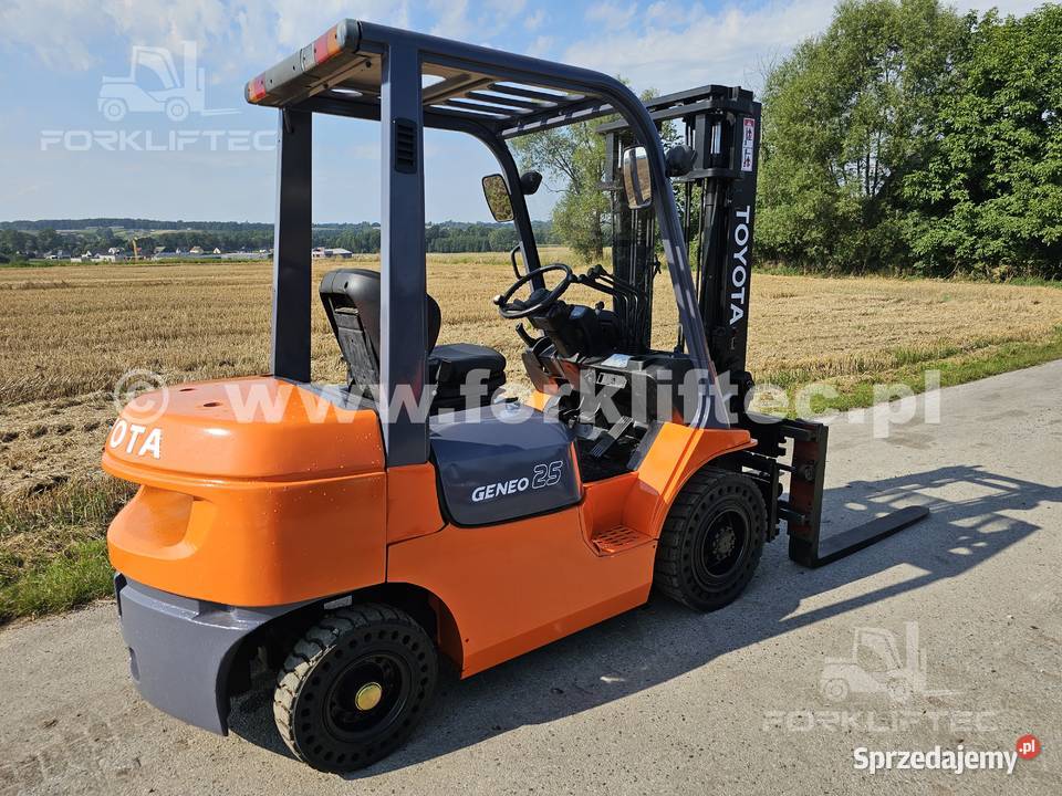 Wózek Widłowy TOYOTA 7FDF25 TOYOTA 8FD25 widlak regulowane widły śląskie