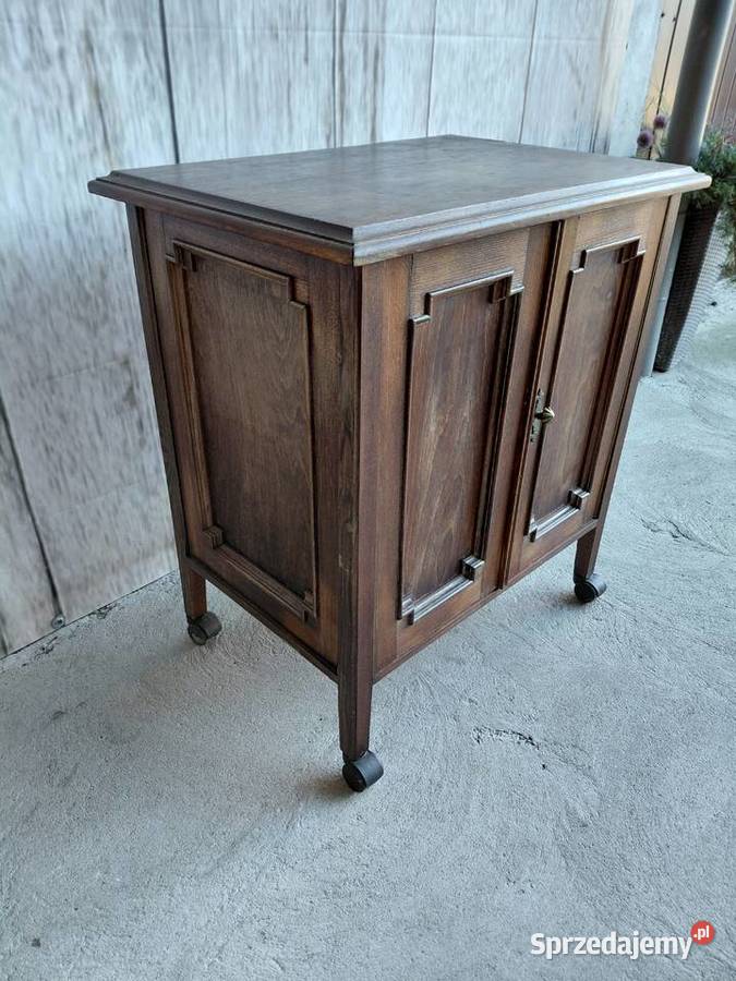 komoda drewniana 239 Byczyna