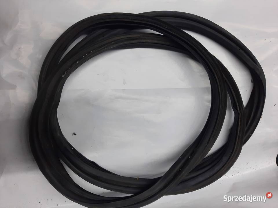 Opel Astra H III 3 HB uszczelka klapy tylnej Ksawerów