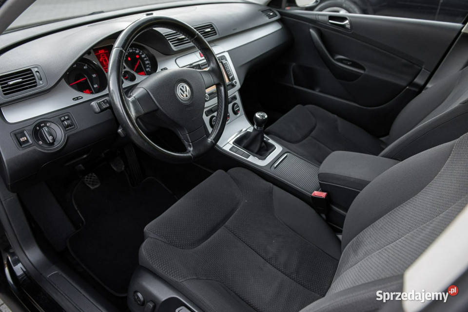 Volkswagen Passat 19TDI 105 Nawigacja Opłacony światła przeciwmgielne mazowieckie Zwoleń sprzedam