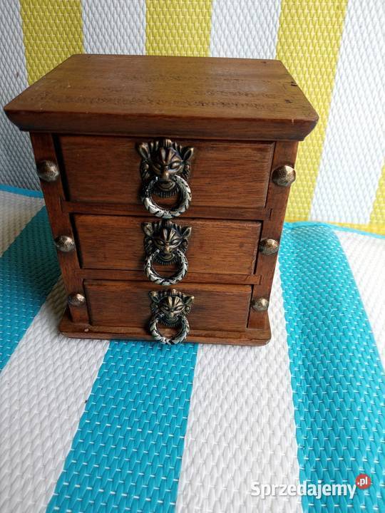 Pudełko sprzedam Borówno sprzedam