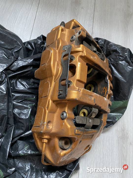 Zacisk hamulcowy Carbon AMG przedni prawy Części i akcesoria motocyklowe zachodniopomorskie Szczecin sprzedam