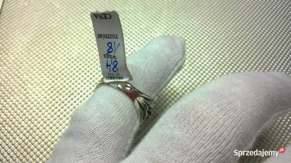 pierścionek 0128 Warszawa sprzedam