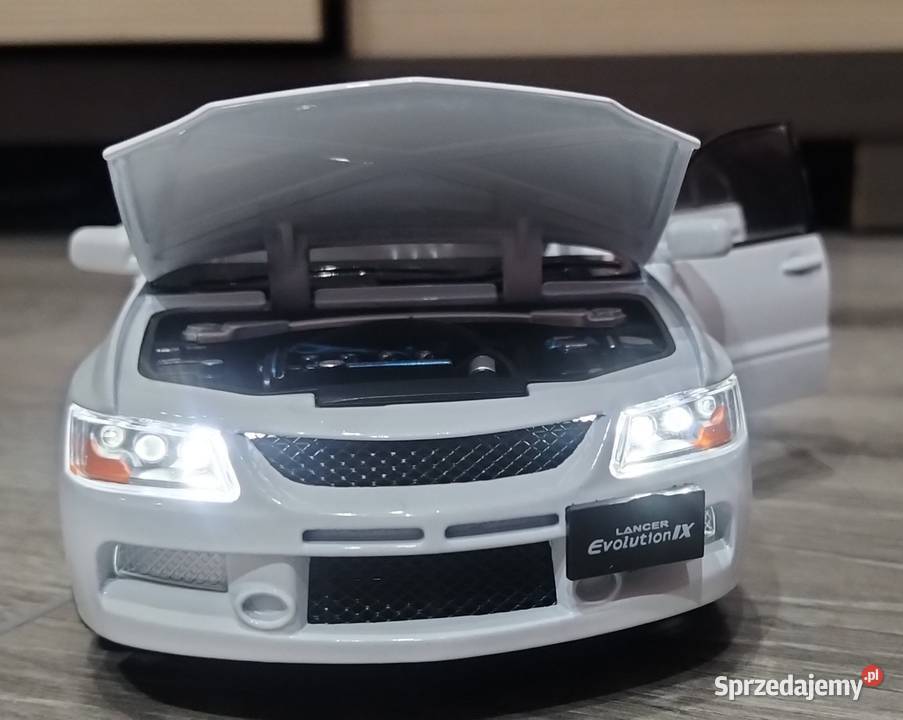 Mitsubishi Lancer Evo IX w skali 124 Kutno